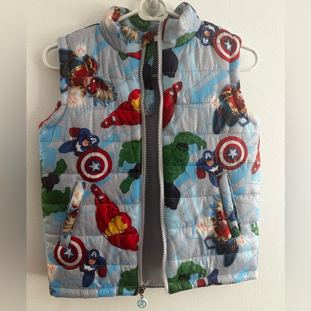 Marvel Avengers  Winter Puffer Vest for Kids . New without tag . Size 10